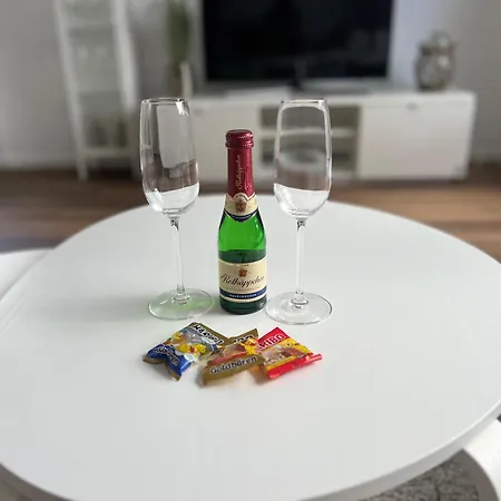 Gemuetliche 3-zimmer-wohnung Mit Panoramablick Und Kostenlosem Ueberdachten Parkplatz Apartament