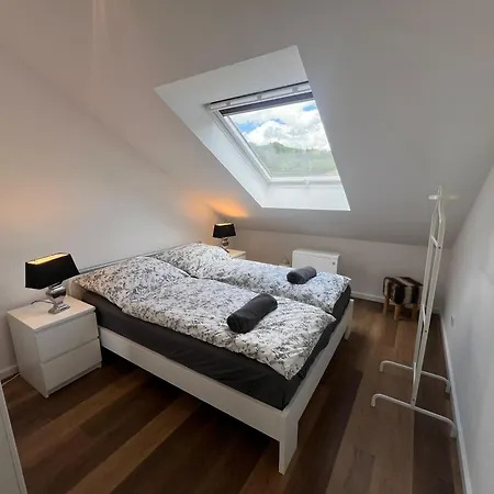 Apartment Gemuetliche 3-zimmer-wohnung Mit Panoramablick Und Kostenlosem Ueberdachten Parkplatz Winterberg