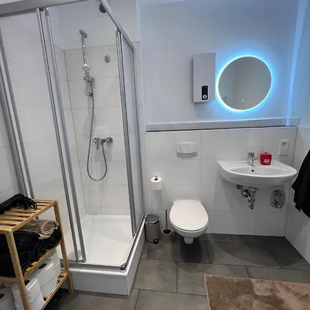 Gemuetliche 3-zimmer-wohnung Mit Panoramablick Und Kostenlosem Ueberdachten Parkplatz * Winterberg