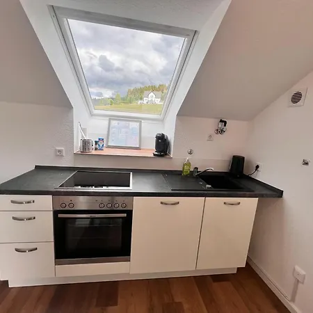 Gemuetliche 3-zimmer-wohnung Mit Panoramablick Und Kostenlosem Ueberdachten Parkplatz *