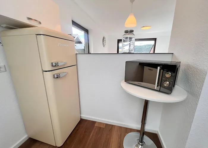 Gemuetliche 3-zimmer-wohnung Mit Panoramablick Und Kostenlosem Ueberdachten Parkplatz