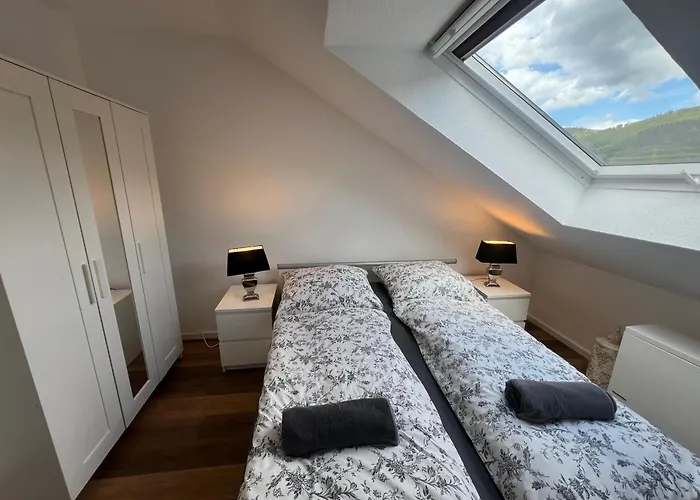 Gemuetliche 3-zimmer-wohnung Mit Panoramablick Und Kostenlosem Ueberdachten Parkplatz Apartament Winterberg